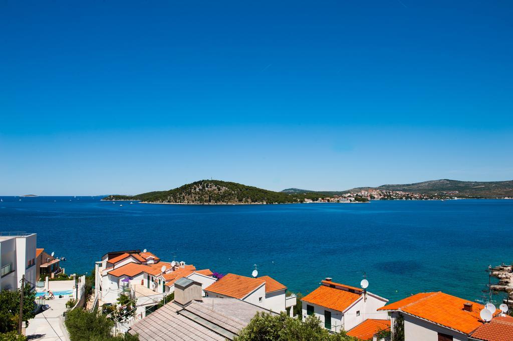 Apartments Villa Laguna With Pool Ražanj Esterno foto
