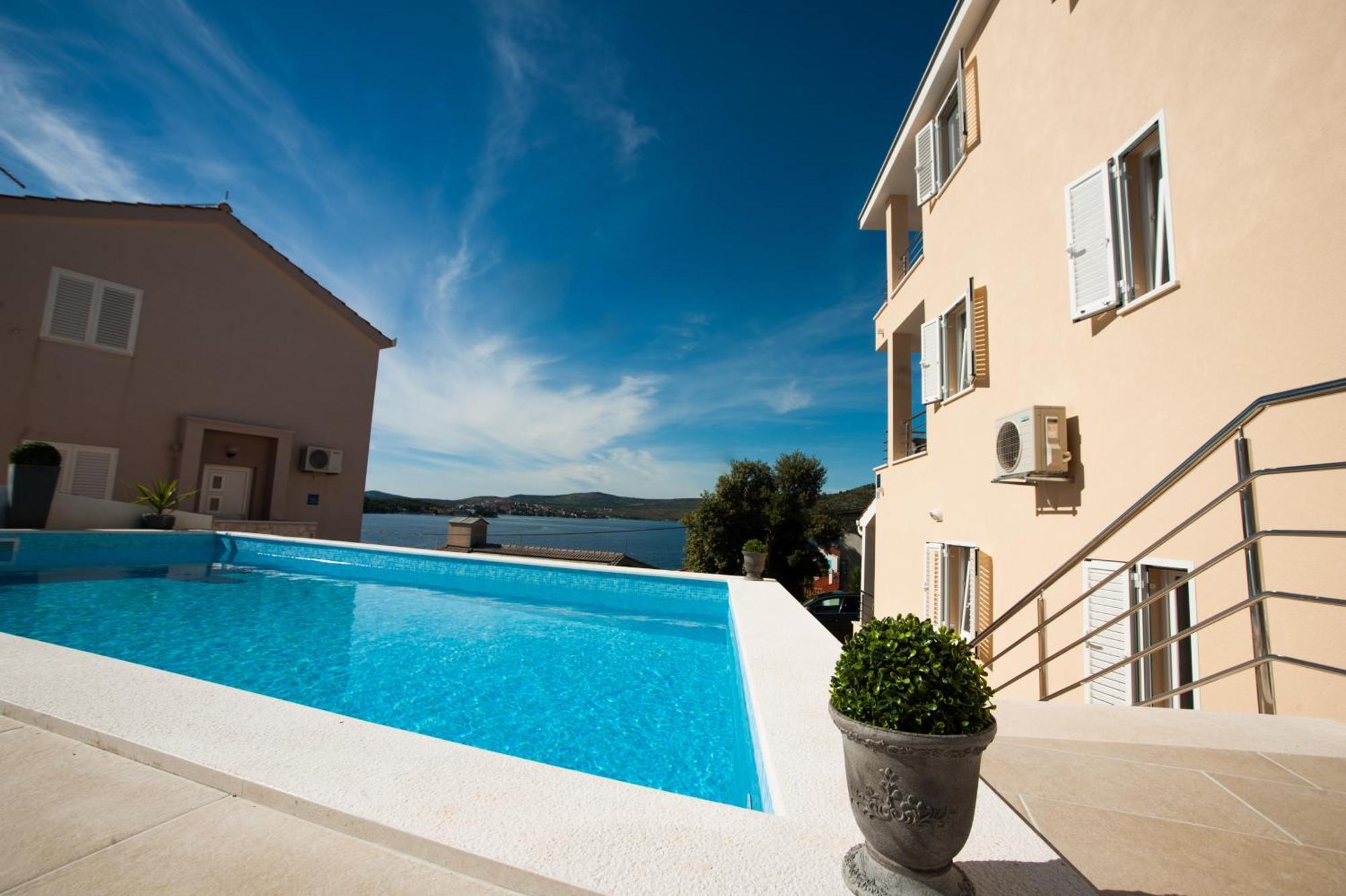 Apartments Villa Laguna With Pool Ražanj Camera foto
